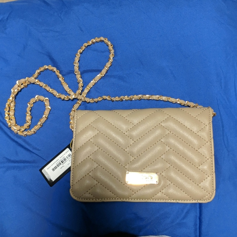 🤩Bebe/Sophia Crossbody 😍